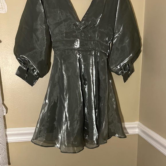 Elegant Summer Top - Picture 3 of 5